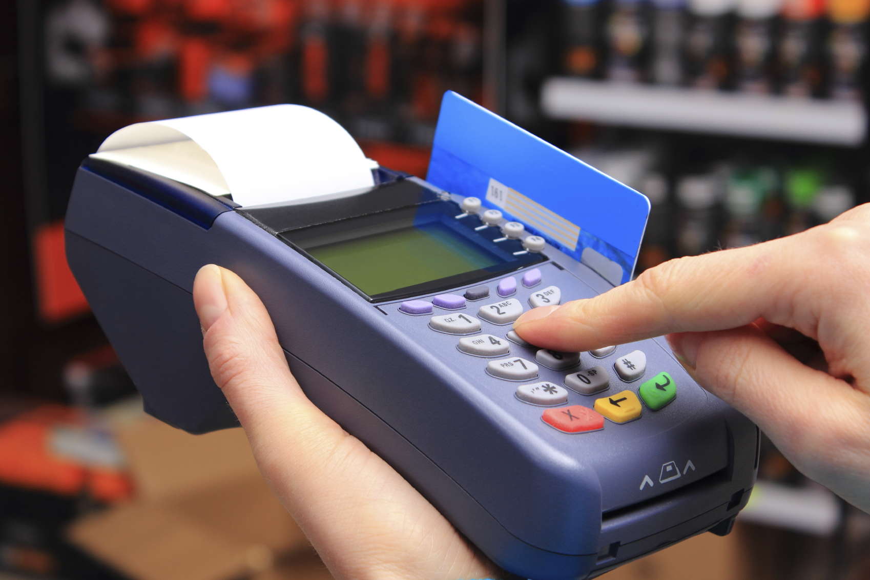Are we becoming a cashless society?